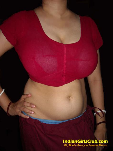 big boobs aunty in pavadai blouse indian girls club