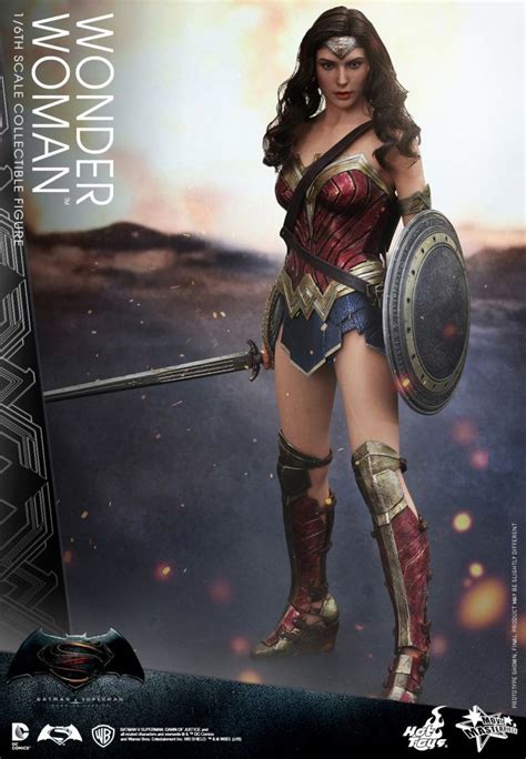 Wonder Woman Joins Hot Toys Batman V Superman Toy Lineup