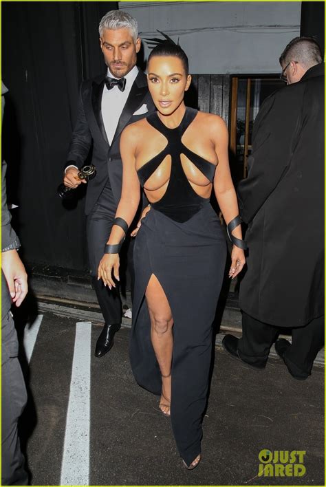 Kim Kardashian Wears Super Sexy Dress To Hollywood Beauty Awards 2019