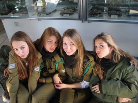 warhistory beautiful female soldiers of israeli defence