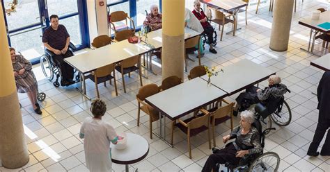 cbre expects further insolvencies of german care home operators react