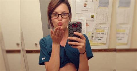 Chivettes Bored At Work 32 Photos Thechive