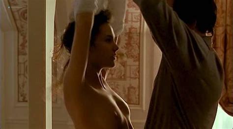 nude video celebs virginie ledoyen nude en plein couer 1998