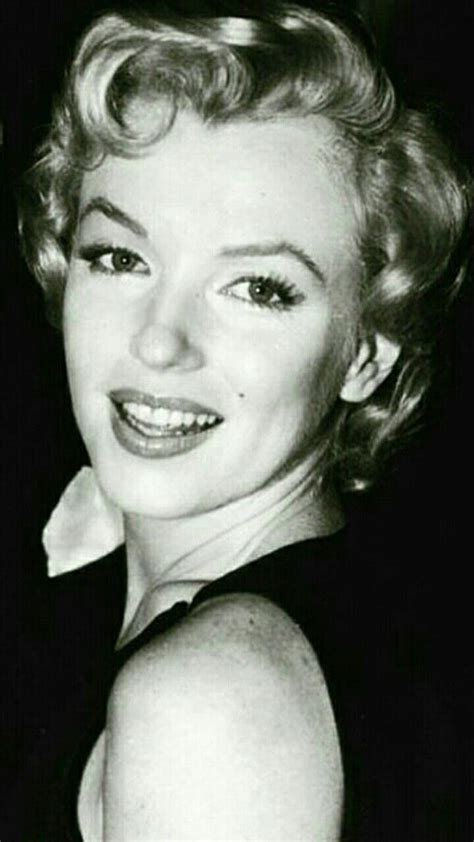 Marilyn Monroe At A Press Conference For The Prince And The Showgirl