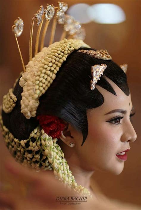 71 Best Traditional Indonesian Wedding Moments Bridestory Blog