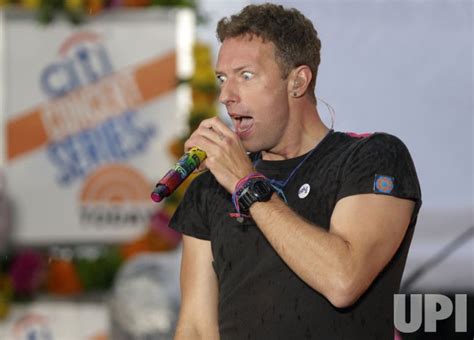 Photo Chris Martin And Coldplay On The Nbc Today Show Nyp20160314104
