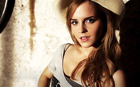wellcome to bollywood hd wallpapers emma watson hollywood actress full hd wallpapers