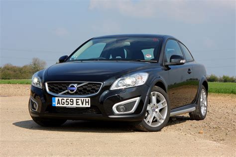 volvo   car buying guide parkers