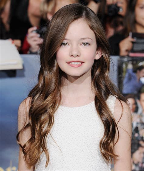 these new pics of renesmee from twilight are definitive