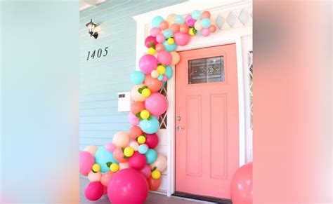 Ten Amazing Birthday Door Decoration Ideas