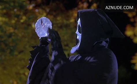 carmen electra underwear scene in scary movie aznude