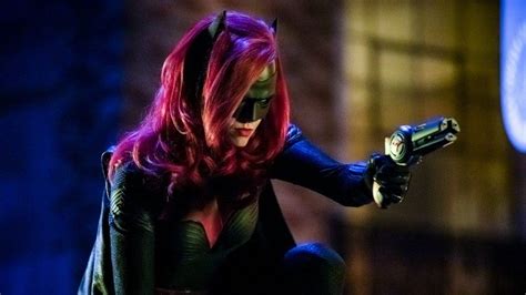 Ruby Rose S Batwoman Debut On The Cw Leaves Huge Clues For