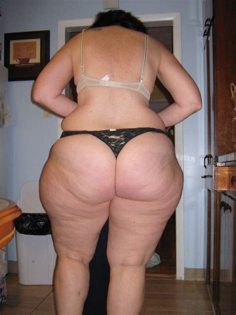 big butt granny mature porn pics