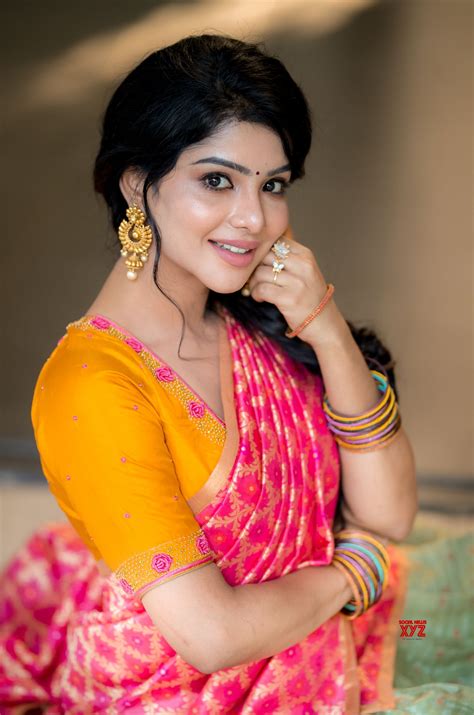 Actress Pavithra Lakshmi New Glam Traditional Stills Social News Xyz