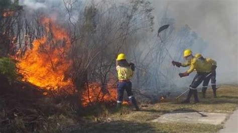 tsitsikamma fire 151 firefighters on the scene as blaze rages for