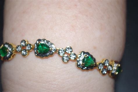 jackie kennedy emerald bracelet simulated emeralds  diamonds box  certificate sz  tms