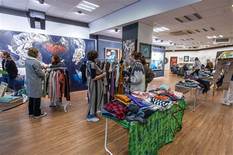 kleding schoenen en sieraden ruilen  pop  winkel  zwolle foto destentornl