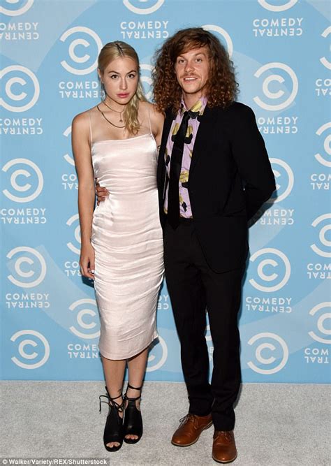 workaholics actor blake anderson and wife split daily mail online