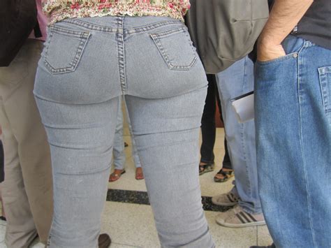 Round Ass In Candid Jeans Grays Divine Butts Voyeur Blog