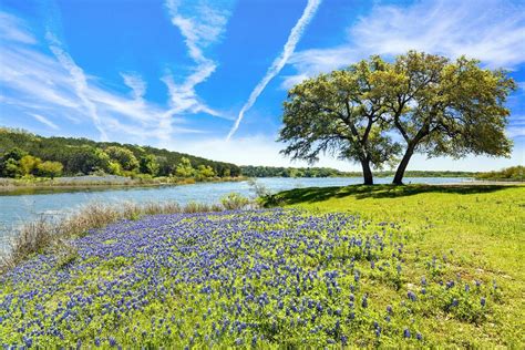 perfect  day weekend road trip itinerary  texas hill country