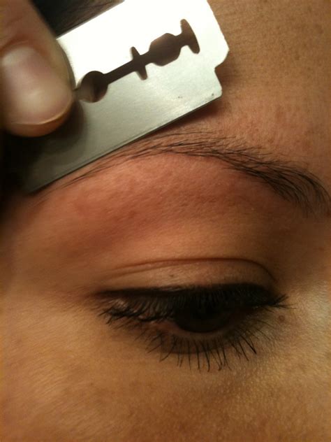 nikras     shape  eyebrows