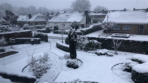 sneeuw trekt  nederland vanavond vooral problemen  het noorden rtl nieuws