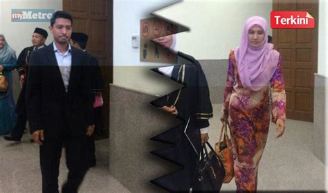 Nurul Izzar Anwar Is Divorced Weehingthong