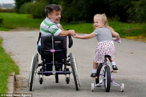 heartwarming pictures show unique bond between dwarf father and his