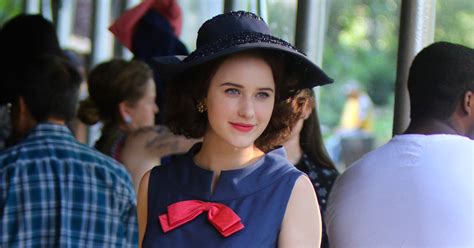 rachel brosnahan gets into character on ‘the marvelous mrs