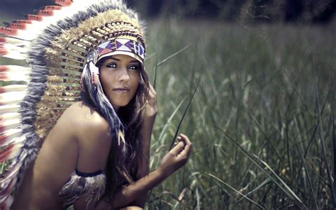 Native American Indian Mood Sexy Babe Face Western Model Wallpaper