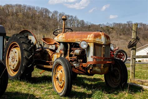 rusty old 8n ford farm tractor antique tractor parts vevay… flickr