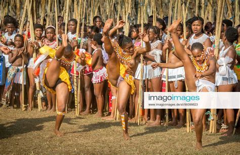 Ludzidzini Eswatini Africa Annual Umhlanga Or Reed Dance Ceremony