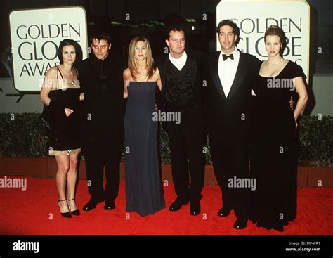 friends cast red carpet   res stock photography  images alamy