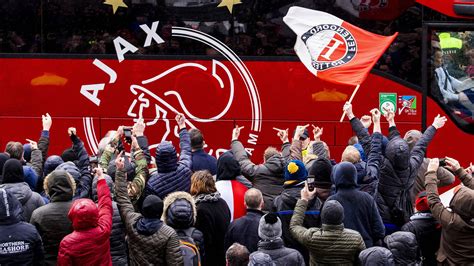 feyenoord declasseert wanhopig ajax    krankzinnige klassieker nos