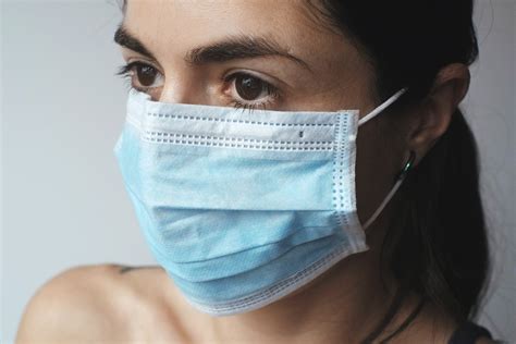 face mask protection helps slow  spread  covid