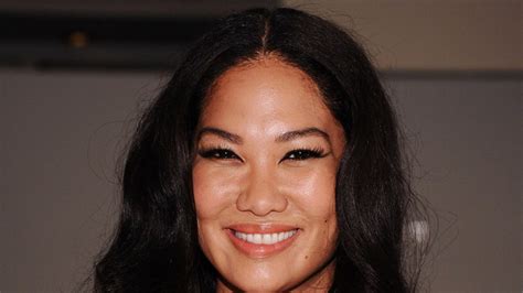 Kimora Lee Simmons Gives Hilarious Sex Ed Talk To 15 Year Old Daughter