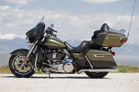 harley davidson ultra limited  review total motorcycle