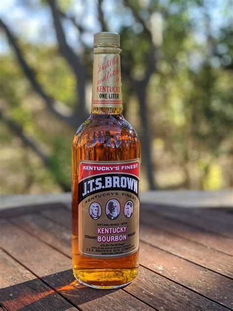 whiskey review jts brown kentucky straight bourbon whiskey