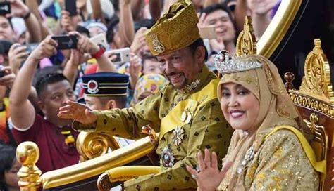 Brunei Sultan Hassanal Bolkiah Celebrates 50 Years Of Power With A