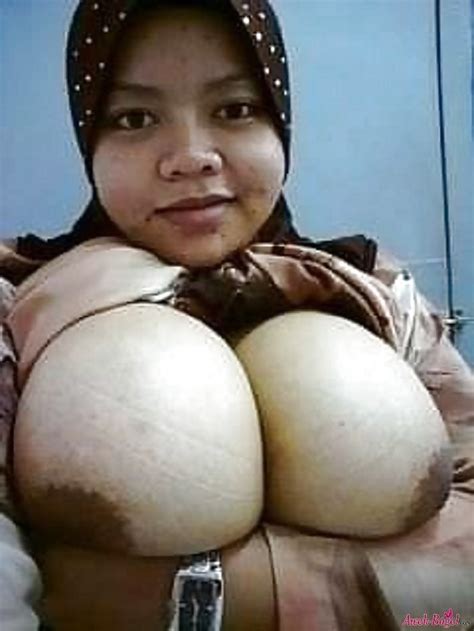 tudung malay girls wank bank naked photos leaked online