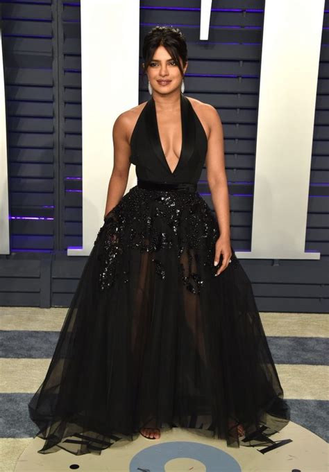 priyanka chopra fappening sexy sideboobs at oscar party