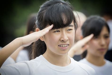 米国兵、日本の女子中学生に軍事訓練 中国網 日本語