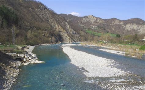 fiume trebbia juzaphoto