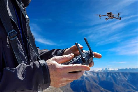 cual es el sueldo de  piloto de drones actualizado