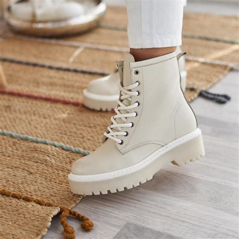 combat boots woman nubuck leather material  woman lace  ankle
