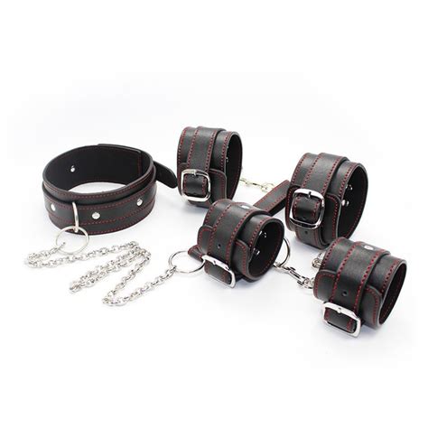 sex shop sale 2pcs set leather handcuffs ankle cuffs collar for woman