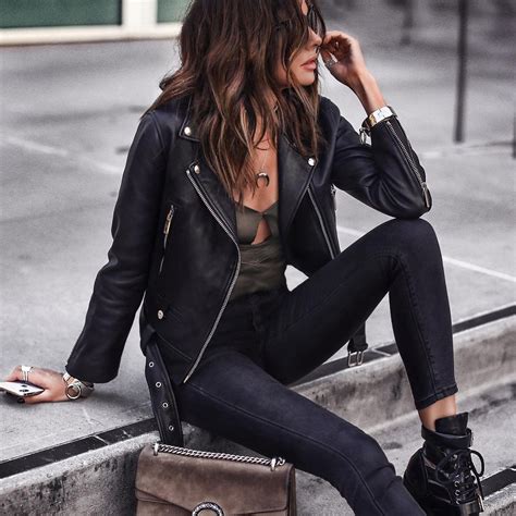 street style ways  wear leather pants   day