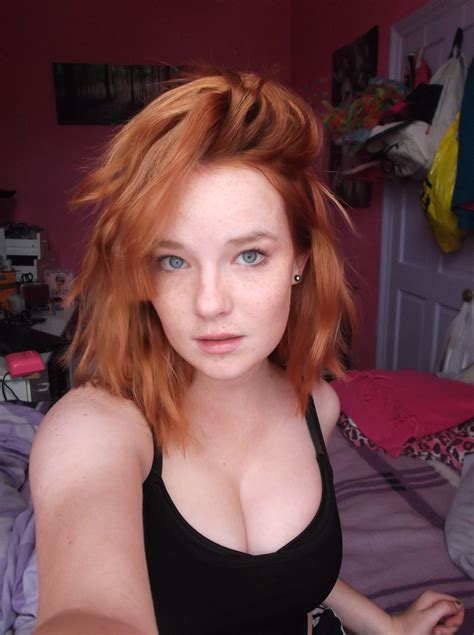 Sexy And Beautiful Redheads For A Perfect Sunday