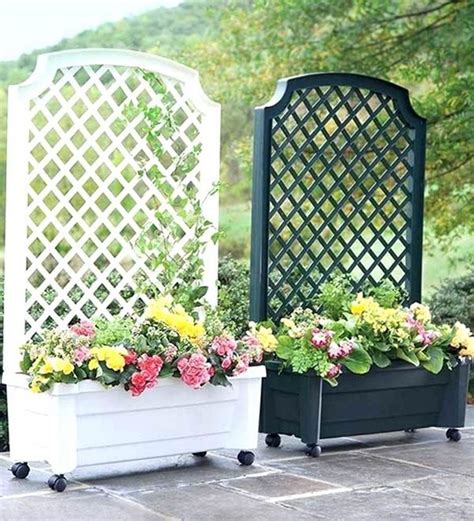 30 Pretty Privacy Fence Planter Boxes Ideas To Try Outdoor Privacy