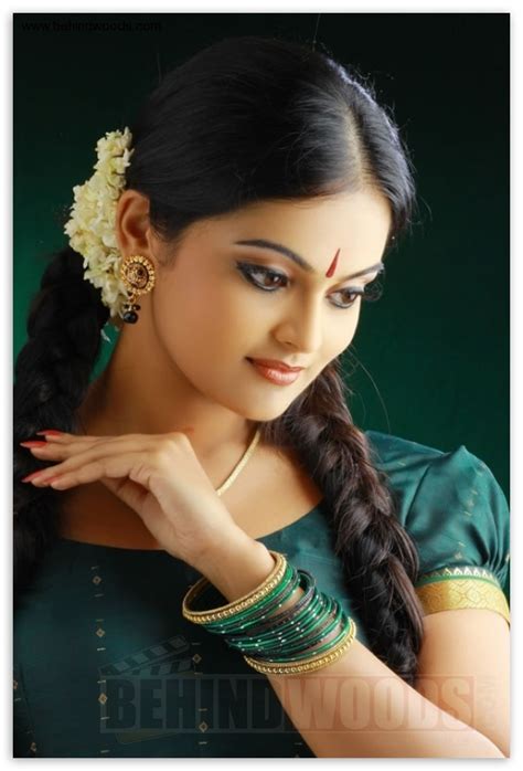 latest film news online actress photo gallery vishnu priya hot images